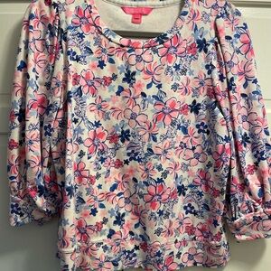 LILLY PULITZER size Medium sweater shirt